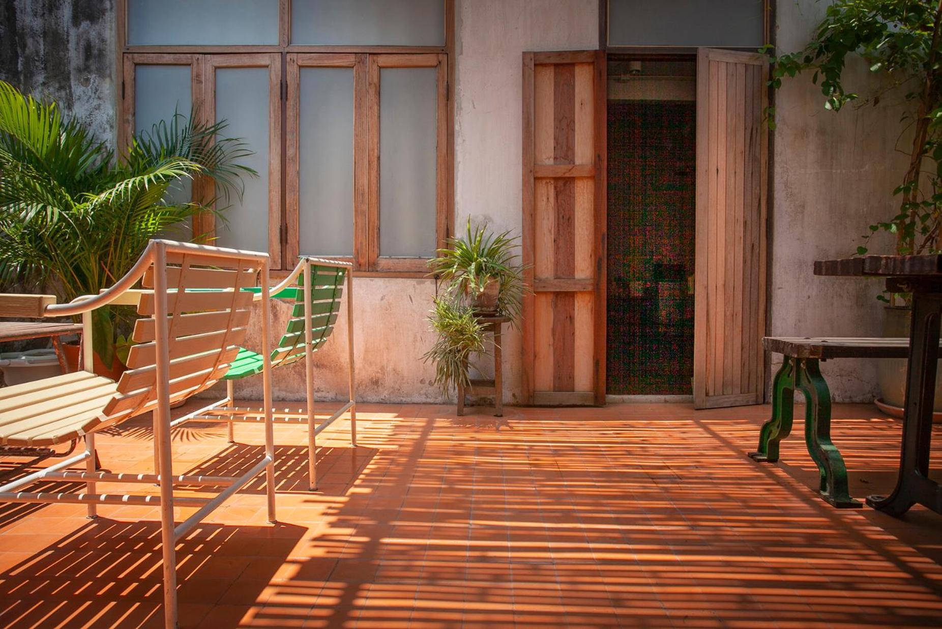 Mana Craft Stay Bangkok Exterior photo