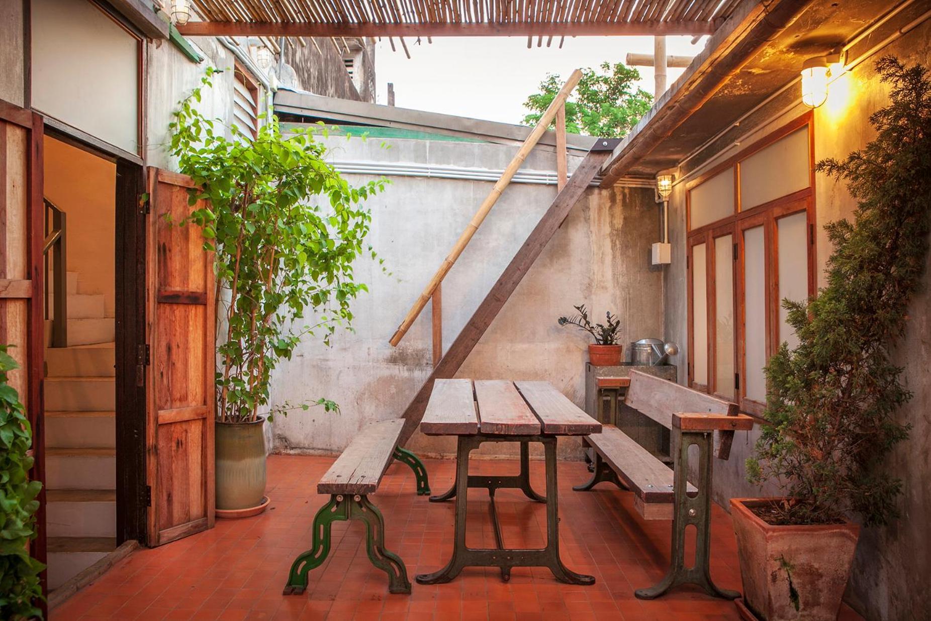 Mana Craft Stay Bangkok Exterior photo