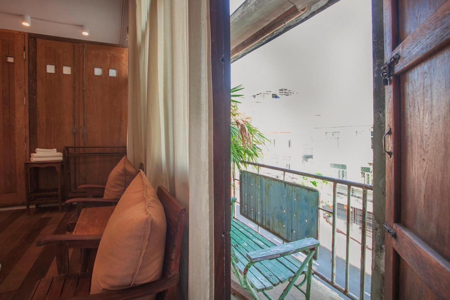 Mana Craft Stay Bangkok Exterior photo