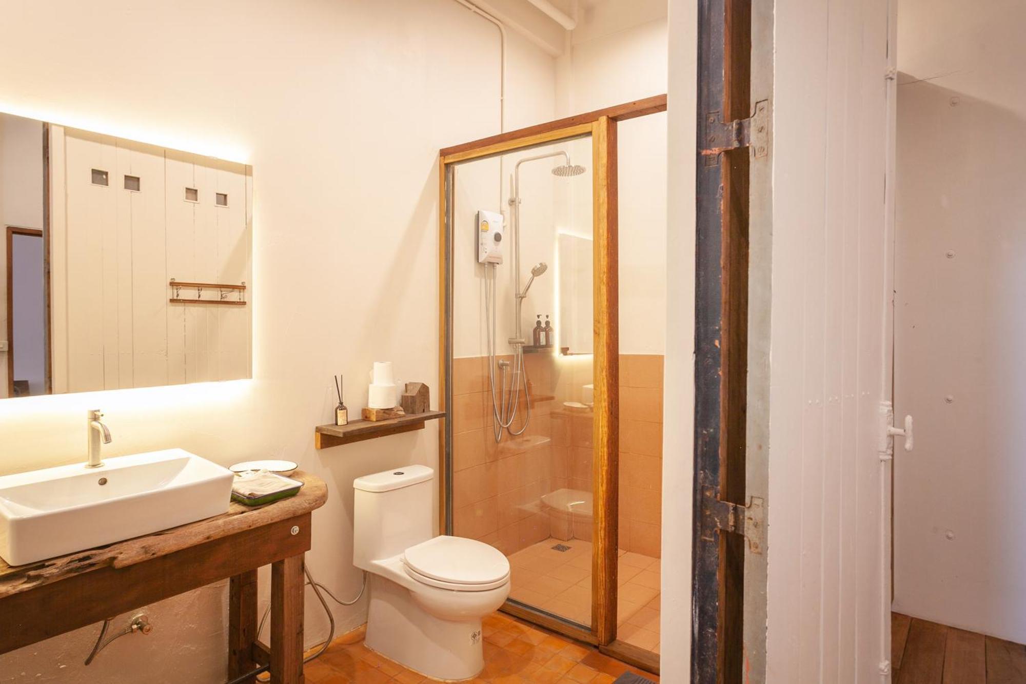Mana Craft Stay Bangkok Exterior photo