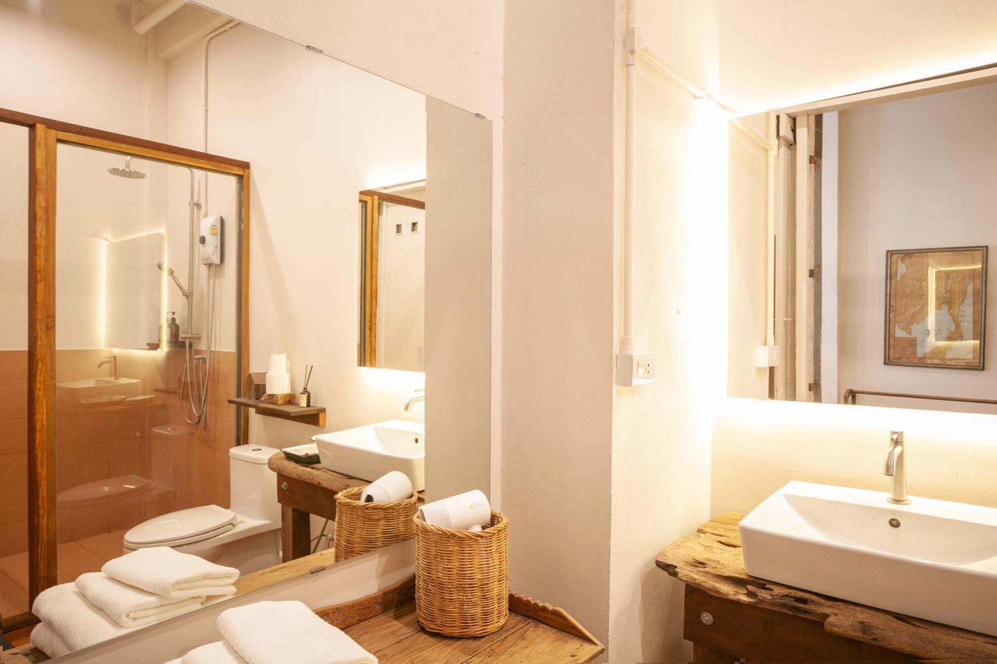 Mana Craft Stay Bangkok Exterior photo